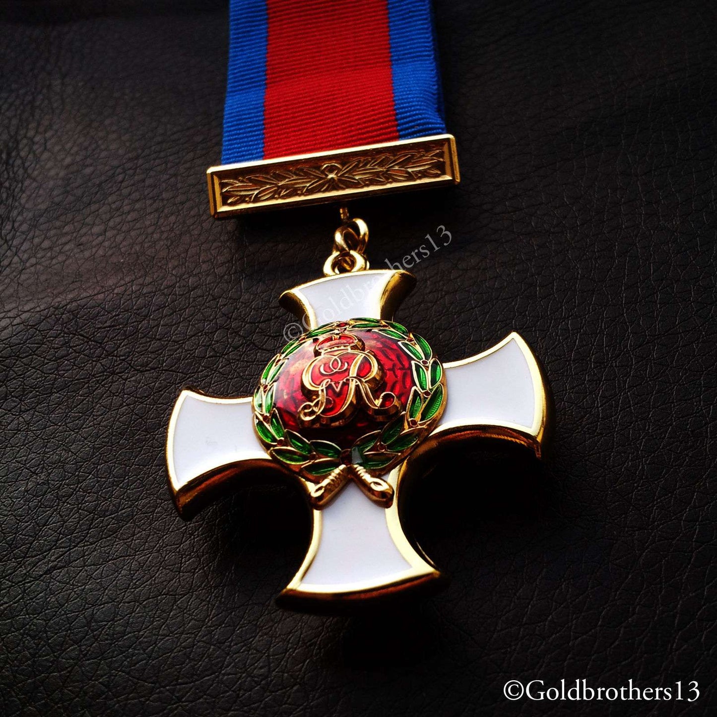 British Army Medal: Military cross distinguished service order and Victoria cross medals set detail five