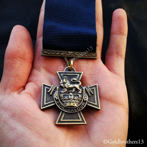 Victoria Cross Royal Navy WW1 British Medal with Blue Ribbon 1918 Naval Repro