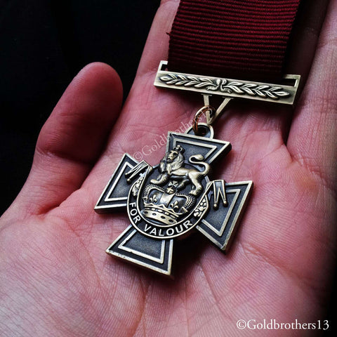 MILITARY MEDAL GROUP SET VICTORIA CROSS, MILITARY CROSS GEORGE VICTORY MEDAL WAR